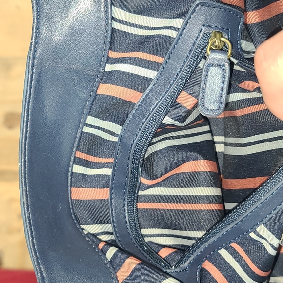 Sharif MSRP$175 Studio Blue/Green Croc Textured Embossed Leather Tassel Satchel - Picture 13 of 15